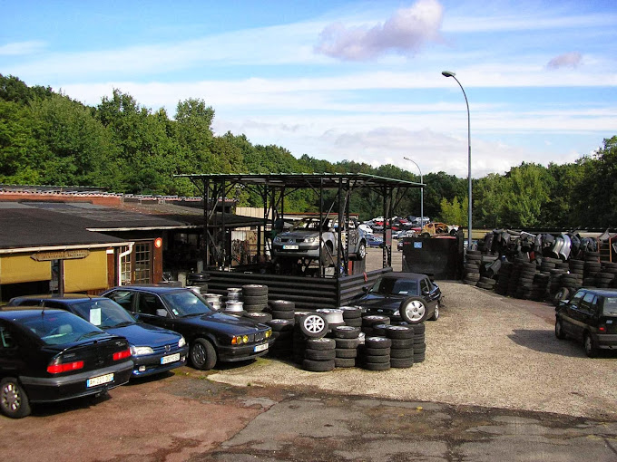 Aperçu des activités de la casse automobile APRC située à CLICHY-SOUS-BOIS (93390)